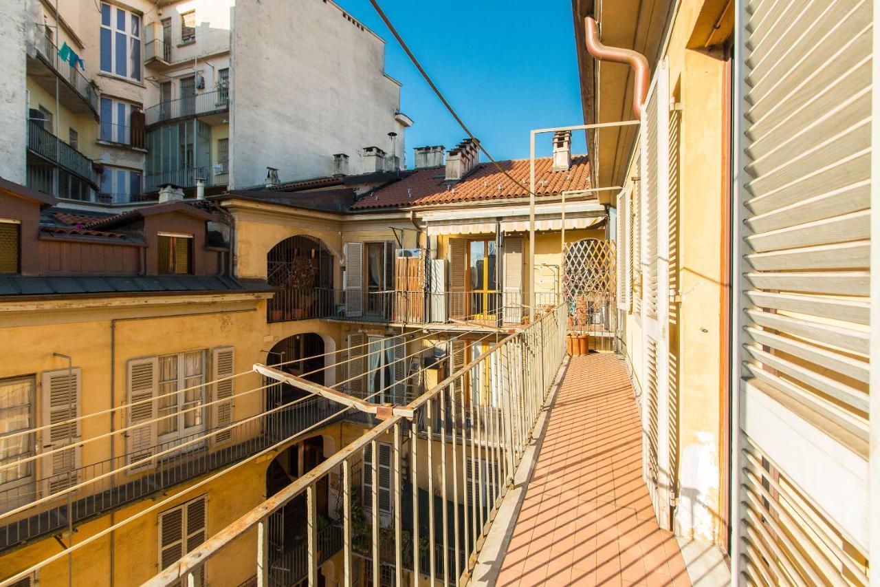 Ferienwohnung Colorful Statuto Square Design Apart Turin Exterior foto